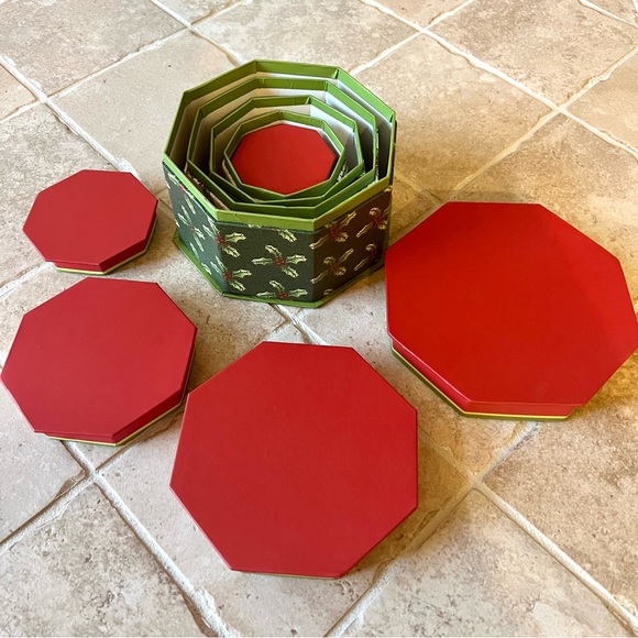 Nesting Christmas Holiday Boxes - Picture 3 of 7